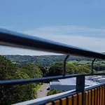 Manor West & Leisure Club Hotel 4*