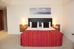 Manor West & Leisure Club Hotel 4*
