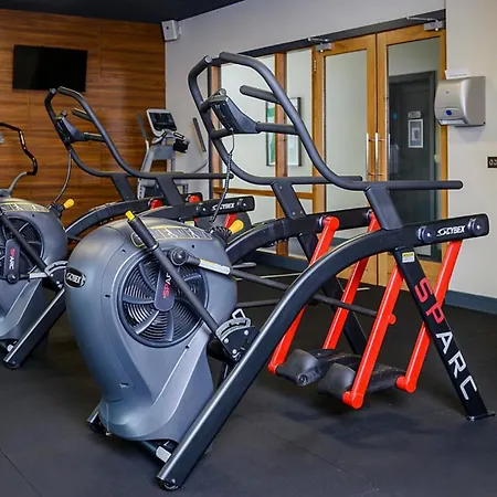 Szálloda Manor West & Leisure Club