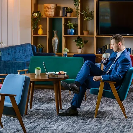 Manor West & Leisure Club