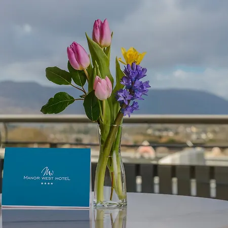 Manor West & Leisure Club 4*