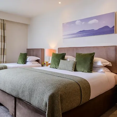 Manor West & Leisure Club