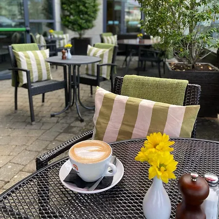 Manor West & Leisure Club 4* Tralee