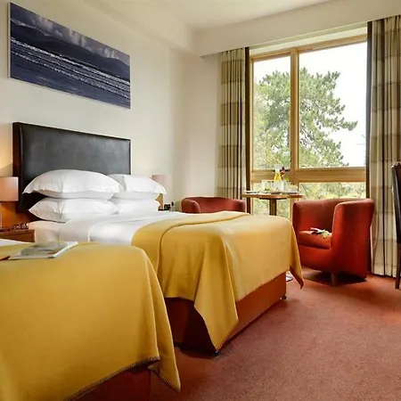 Manor West & Leisure Club 4*