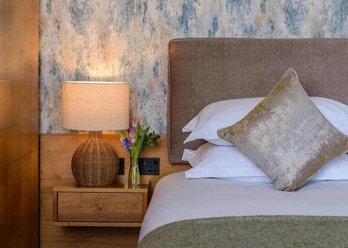 Hotel Manor West & Leisure Club 4*