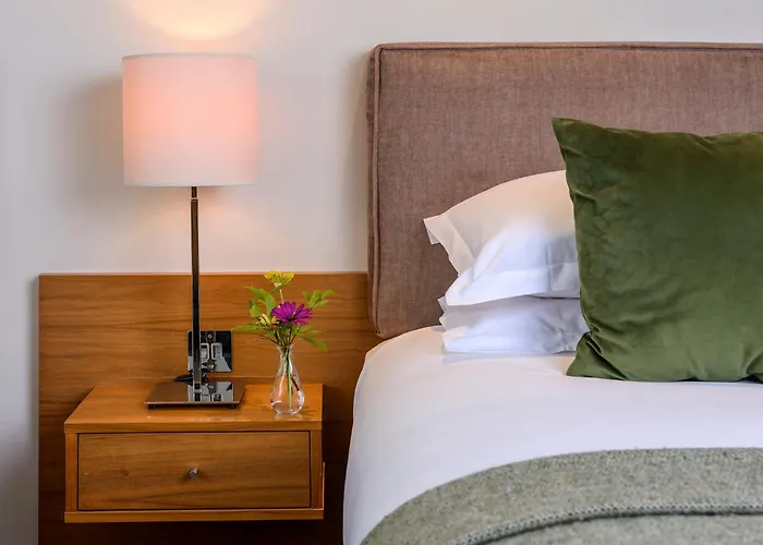 Hotel Manor West & Leisure Club 4*