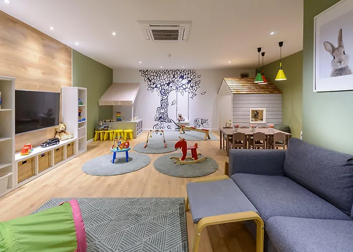 酒店 Manor West & Leisure Club 特拉利