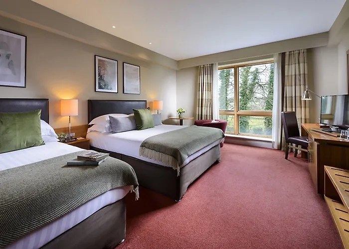 酒店 Manor West & Leisure Club 特拉利