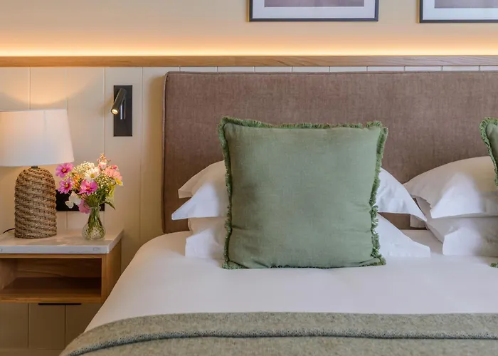 Hotel Manor West & Leisure Club 4*